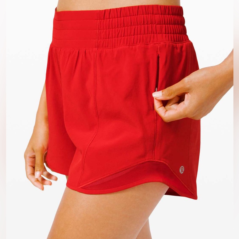 Lululemon Hottie Hot High-Rise Lined Short 4"